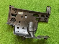 Audi / A6 / накладка торпедо