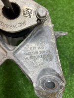 Audi / A5 / Опора двигателя