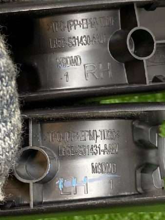 Ford / EXPLORER / Ручка стойки