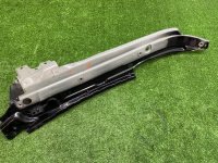 Audi / Q7 / Кронштейн крыла