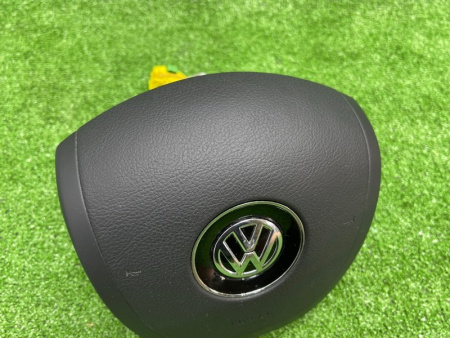 Volkswagen / Touareg / Подушка безопасности в руль