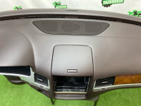 Volkswagen / Touareg / Торпедо