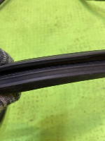 Volkswagen / Tiguan / Уплотнитель двери