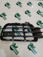 Volkswagen / Touareg / Решетка радиатора