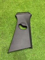 BMW / 1-Series / Накладка стойки