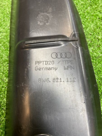 Audi / A5 / Пыльник крыла