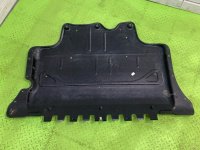 Volkswagen / Tiguan / Пыльник двигателя
