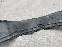 Mercedes-Benz / 300E / Подкрылок