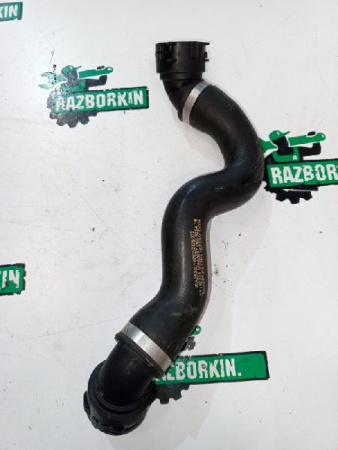 Mercedes-Benz / GLC 250d 4-matic / Патрубок охлаждения