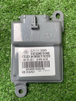 Audi / A4 / Блок управления сиденьем