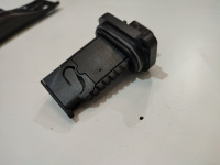 BMW / X1 / Датчик массового расхода воздуха