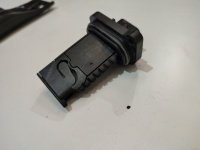 BMW / X1 / Датчик массового расхода воздуха