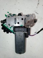 Volkswagen / Touareg / Моторчик регулировки сиденья