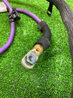 Audi / Q8 / Провод аккумулятора