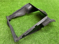 Audi / Q7 / Воздуховод