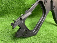 Audi / Q7 / Направляющая бампера