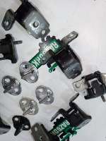 Mazda / 3 / Петли двери комплект