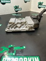 Volkswagen / Golf / Блок управления двигателем