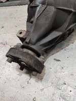 Mercedes-Benz / E-Class / Редуктор задний