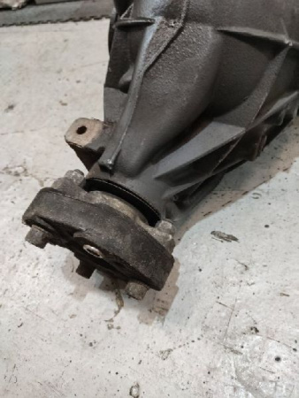 Mercedes-Benz / E-Class / Редуктор задний