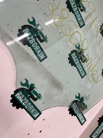 BMW / X3 / Стекло двери