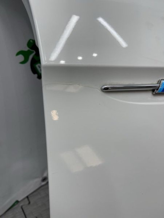 BMW / M6 / Крыло