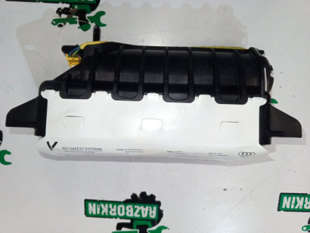 Audi / Q7 / Подушка безопасности пассажира