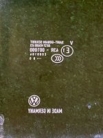 Volkswagen / Touareg / Стекло двери