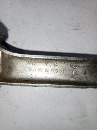 Mercedes-Benz / GLC 250d 4-matic / Кронштейн