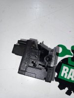 Audi / A6 / Кнопка стояночного тормоза