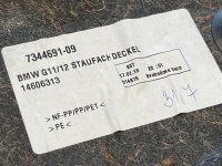 BMW / 7-Series / Обшивка багажника