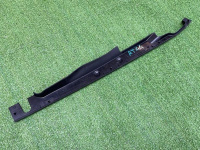 Audi / A4 / Пыльник крыла