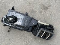Audi / A6 / Печка салона