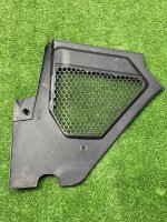 BMW / 3-Series / Накладка жабо