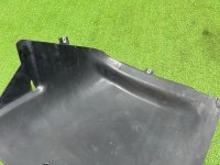 Volkswagen / Touareg / Подкрылок