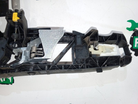 Mercedes-Benz / GLC 250d 4-matic / Замок двери комплект