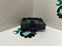 Audi / A6 / Блок управления двери