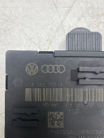 Audi / A6 / Блок управления двери