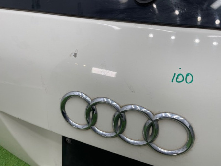 Audi / Q7 / Крышка багажника