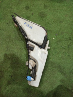 Audi / A6 / Бачок омывателя