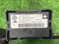 Volkswagen / Touareg / Датчик ускорения