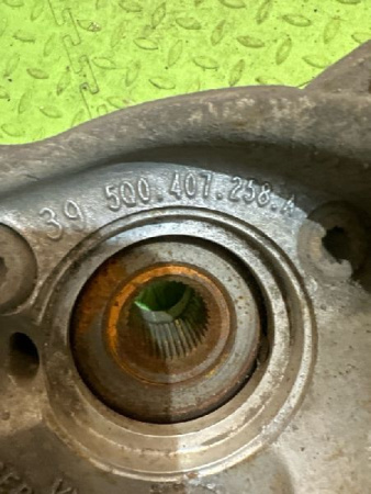 Volkswagen / Golf / Стойка подвески в сборе