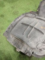 Volkswagen / Touareg / Подкрылок