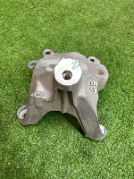 Audi / Q8 / Опора двигателя