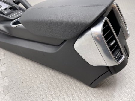 Porsche / Cayenne / Консоль центральная