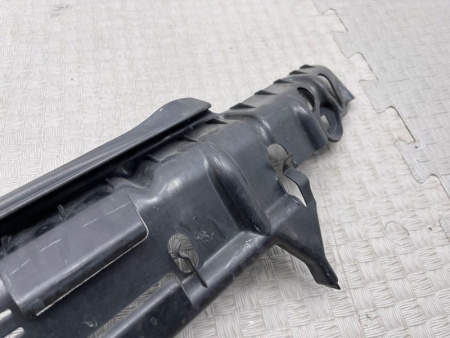 BMW / M6 / Крепление бампера