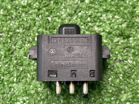 Mercedes-Benz / E-Class / Блок управления зеркалами