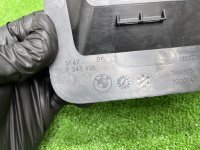 BMW / 7-Series / Воздуховод для ног