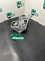 Audi / Q7 / Подушка двигателя