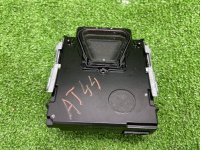 Audi / A4 / Камера переднего вида